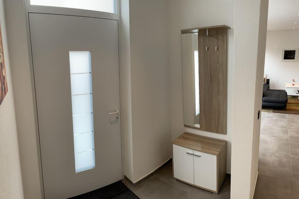Gemuetliche, Topp Ausgestattete Ferienwohnung Bann Kültér fotó