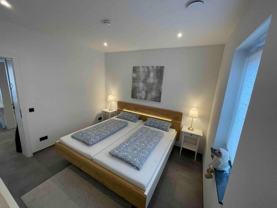 Gemuetliche, Topp Ausgestattete Ferienwohnung Bann Kültér fotó