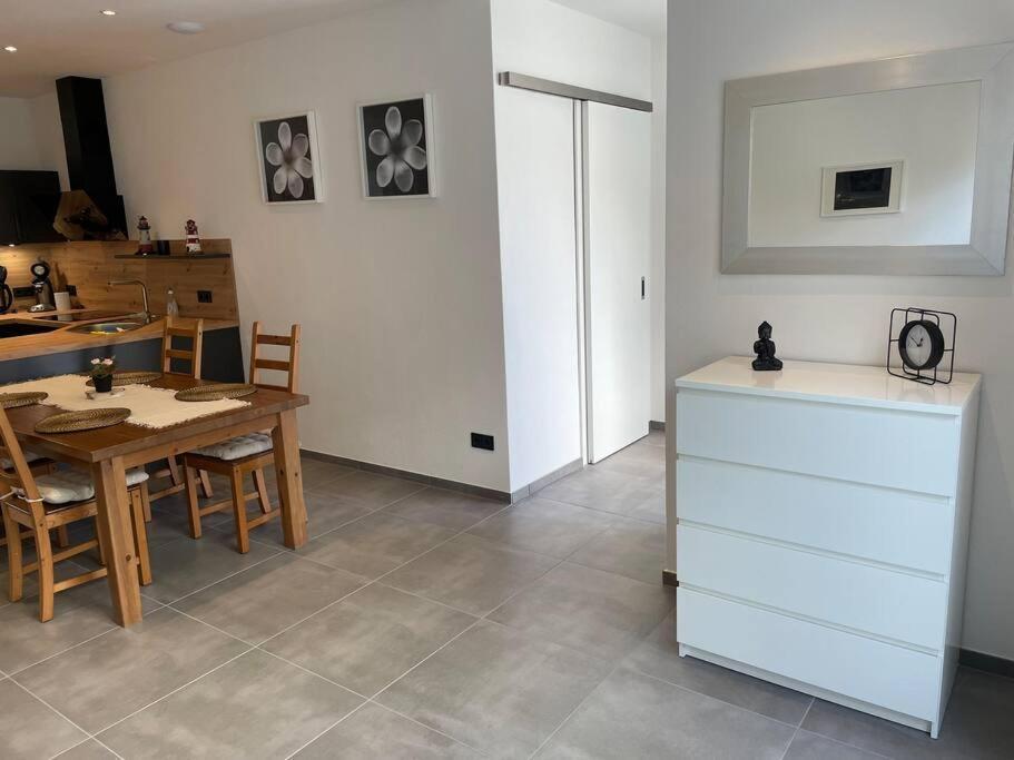 Gemuetliche, Topp Ausgestattete Ferienwohnung Bann Kültér fotó
