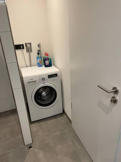 Gemuetliche, Topp Ausgestattete Ferienwohnung Bann Kültér fotó
